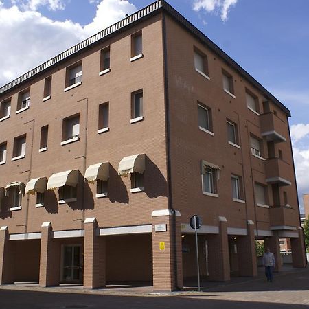 Olly Apartments Болонья Экстерьер фото